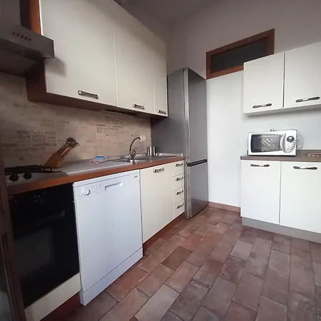 Apartment National 51 *